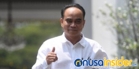 Ketum Pro Jokowi Budi Arie Setiadi membantah anggapan Adian Napitupulu yang menilai para relawan menjerumuskan Jokowi keluar dari batasannya sebagai presiden