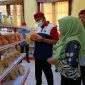 Foto. Chainur Rasyid Saat Mengunjungi Mall UMKM Bersama Bupati Sumenep (Ra Achmad Fauzi) Dan Istri (Nia Kurnia Fauzi) 