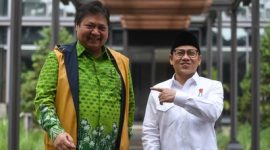 Ketua Umum Partai Golkar Airlangga Hartarto (kiri) dan Ketua Umum PKB Muhaimin Iskandar (kanan). (ANTARA FOTO/Akbar Nugroho Gumay) 