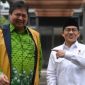 Ketua Umum Partai Golkar Airlangga Hartarto (kiri) dan Ketua Umum PKB Muhaimin Iskandar (kanan). (ANTARA FOTO/Akbar Nugroho Gumay) 
