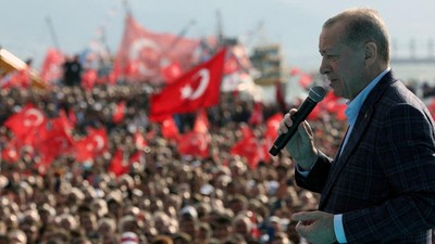 Survei yang dirilis H-3 pemilihan presiden Turki memaparkan capres petahana Presiden Erdogan kalah suara dari pesaing utamanya, Kemal Kilicdaroglu. (REUTERS/PRESIDENTIAL PRESS OFFICE)