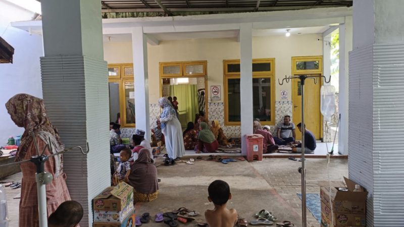 Foto. Ruang Rawat Inap Puskesmas Legung Di Padati Pasien, Sabtu 21 Januari 2023
