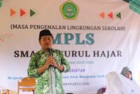 Foto. Mawardi MS saat menyampaikan Materi di Acara MPLS SMA NU Nurul Hajar, Gili Iyang Dungkek