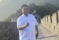 Foto. Akhmad Ma'ruf Maulana saat berada di Tembok Negara China (Tujuh Keajaiban Dunia). Ist/nusainsider.com