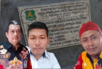 Foto. Haji Marjuni, PJ Kades Saur-saebus kecamatan Sapeken (Kanan), Pemilik CV Pasir Putih dan CV Shovia Bratajaya Saur-saebus, Badar (Tengah), Kadis Pekerjaan Umum dan Tata Ruang Sumenep, Eri Susanto, M.Si (Kiri) 