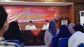 Foto. Penyerahan Bantuan Sosial Dinsos P3A Sumenep kepada 107 Mahasiswa Sumenep