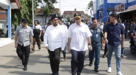 Foto. Bupati Sumenep Ra Achmad fauzi dampingi Kemenhub RI tinjau Rute baru Bali-Sumenep