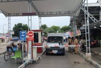 Foto. Pintu keluar e-portal Pasar Anom Baru Sumenep. 