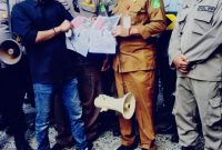 Foto. Aksi Aktivis SAKA ke Pemkab Sumenep, Selasa 30 Juli 2024