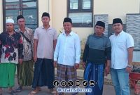 Foto. Warga Batuputih Daya saat melakukan Audiensi bersama Polres Sumenep terkait pengeroyokan hingga Meninggal Dunia. 