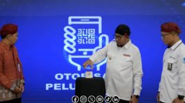 Foto. Peluncuran Tabungan Digital Pelajar Berbasis QRIS Oleh Bupati Sumenep Bersama Direktur Bank BPRS Bhakti Sumekar. 