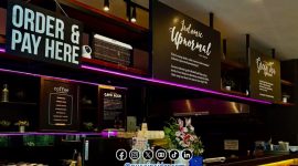 Foto. Tampak Meja Reservasi Lotus Cafe - Family Karaoke Sumenep