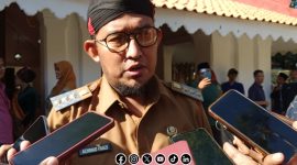 Foto. Bupati Sumenep Dr H Achmad Fauzi Wongsojudo, SH., MH saat dikonfirmasi perihal Harga Tembakau Petani Sumenep