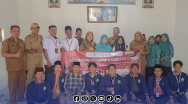 Foto. KPM STIT Aqidah Usymuni saat Gelar Sosialisasi Bahaya Campak bersama Bidan Desa Kecamatan Rubaru. 
