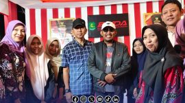 Foto Bersama Kunjungan Bupati Sumenep bersama Plt Sekda di Stand Pameran Pembangunan BRIDA. 