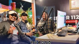 Foto. Momen Bupati Sumenep saat berkunjung ke Stand Diskominfo Sumenep dalam Gelaran Pameran Pembangunan sebagai Rangkaian Madura Culture Festival #3 