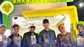 Foto. Kunjungan Bupati Sumenep di Stand Bank BPRS Bhakti Sumekar dalam Gelaran Pameran Pembangunan Rangkaian Madura Culture Festival #3