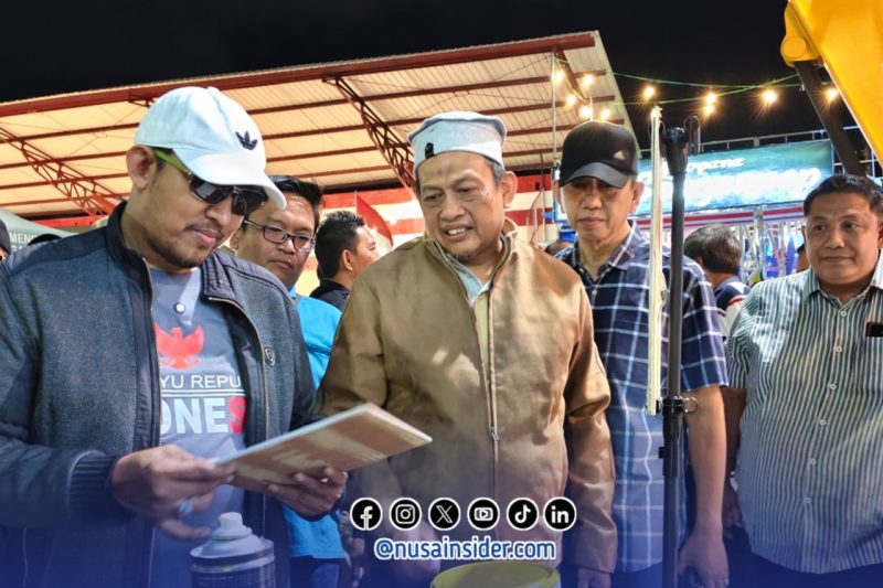 Foto. Kunjungan Bupati Sumenep di Stand Dinas Pekerjaan Umum dan Tata ruang (DPUTR) di Pameran Pembangunan dalam Rangkaian Madura Culture Festival #3
