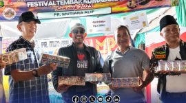 Foto. Kunjungan Bupati Sumenep di Stand PR Mutiara Alif