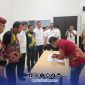 Foto. Penandatanganan Ijin NPPBKC perusahaan Rokok (PR) di Sumenep. 