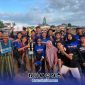 Foto. Tim Kereta Malam saat menerima Piagam dan Piala Juara I Karapan Sapi se-kabupaten Sumenep, Ahad 14 September 2025.