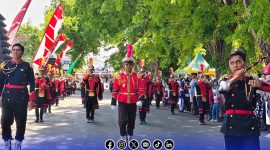 Foto. Salahsatu Peserta terakhir di Garis Finish dalam Gelaran Festival Drumband Pelajar 2025 Sumenep. 