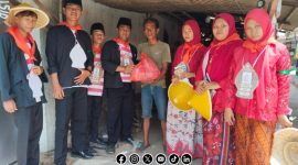 Foto. Bantuan Sosial Mahassiwa Baru STIT Aqidah Usymuni di Penutupan PBAK 2025