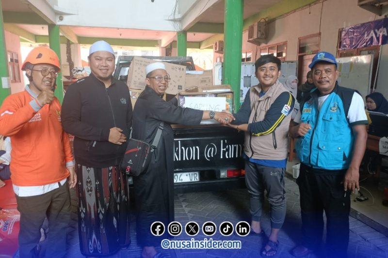 Foto. Penyerahan Bantuan kepada Pondok Pesantren Al-khoziny Buduran Jatim