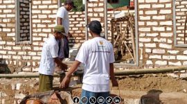 Foto. Program perbaikan Rumah milik Pak Marni kecamatan Rubaru dari Baznas Sumenep. 
