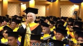 Foto. Tuty Alawiyah, Lulusan Terbaik S2 Surabaya