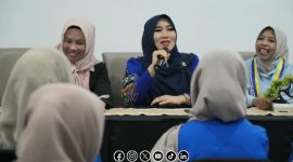 Foto. Anggota DPD/MPR RI Ning Lia saat mengisi kegiatan Sekolah Kader Kopri (SKK) Pergerakan Mahasiswa Islam Indonesia (PMII) kabupaten Bondowoso - Jawa Timur