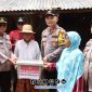 Foto. Peletakan Baru Bantuan Rumah Layak Huni kepada Masyarakat kecamatan Saronggi dari Polres Sumenep. Sumber Foto : Humas Polres Sumenep