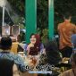 Foto. Dr Lia Istifhama, S.Sos.i., M.E.I yang akrab disapa Ning Lia saat tampil dengan Senyuman Khasnya dalam Sebuah Acara Formal