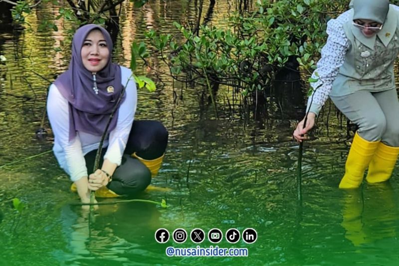 Foto. Anggota DPD RI, Dr Lia Istifhama Sapaan Akrab Ning Lia saat melakukan penanaman Mangrove di Manado. 