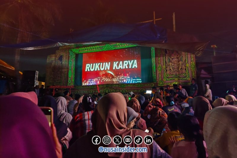 Foto. Panggung Kesenian Madura Pemuda TROBES melalui pertunjukan Ketoprak 
