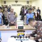 Foto. Penandatanganan Pakta Integritas Seleksi BRIMOB Polres Sumenep. 