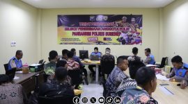 Foto. Pemeriksaan Administrasi (Rikmin) Awal Penerimaan Bintara Brimob Tahun Anggaran 2026 Polres Sumenep. 