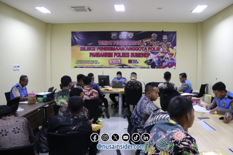 Foto. Pemeriksaan Administrasi (Rikmin) Awal Penerimaan Bintara Brimob Tahun Anggaran 2026 Polres Sumenep. 
