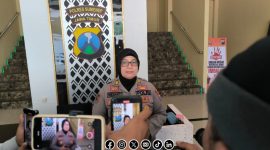 Foto. Humas Polres Sumenep, Akp Widiarti saat berjumpa dengan Wartawan Sumenep di Mapolres setempat. 