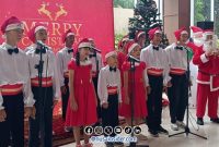 Foto. Hari Natal Bersama Hotel Swiss-Bellin Manyar Surabaya