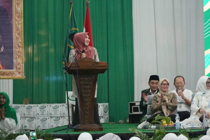 Foto. Dr Lia Istifhama, S.Sos,.S.Sos.i,M.E.I