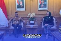 Foto. Senator DPD/MPR RI Dr Lia Istifhama bersama BKKBN RI Wihaji. 