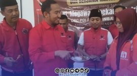 Foto. Perayaan Ultah Megawati di DPC PDI Sumenep. 