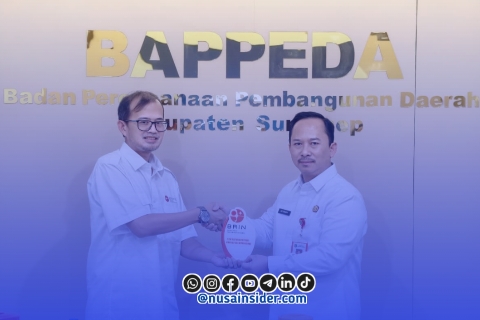 Foto. Kepala Bappeda Sumenep bersama Badan Riset dan Inovasi Nasional (BRIN) di Aula Bappeda setempat