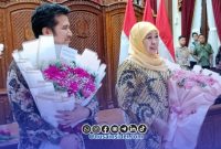 Foto. Khofifah Indar Parawansa Gubernur Jawa Timur (Kanan), Emil Dardak Wakil Gubernur Jatim (Kiri). 