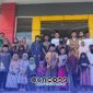 Foto. Belanja baju lebaran Baznas Sumenep bersama Puluhan anak yatim ke Toko Baju DNR