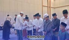Foto. Abd Aziz Salim Syabibi saat menggelar Santunan Anak Yatim dan Buka Puasa Bersama di Ballrom Hotel Myze Sumenep. 