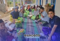 Foto. Program Berbagi Media Kliktimes.id di kecamatan Guluk-Guluk Sumenep Madura