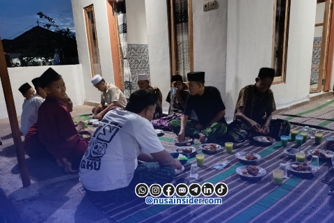 Foto. Generasi Muda musala Al-ikhlas Sumenep