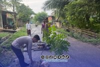 Foto. Jalan Rusak akses warga Kangean